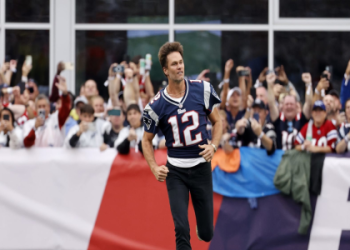 Alex Smith Career Earnings: A Look at His NFL Fortune