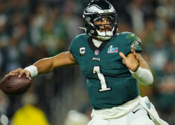 Aaron Jones Fantasy Advice: Top Tips to Help You Decide When to Bench or Play Him!