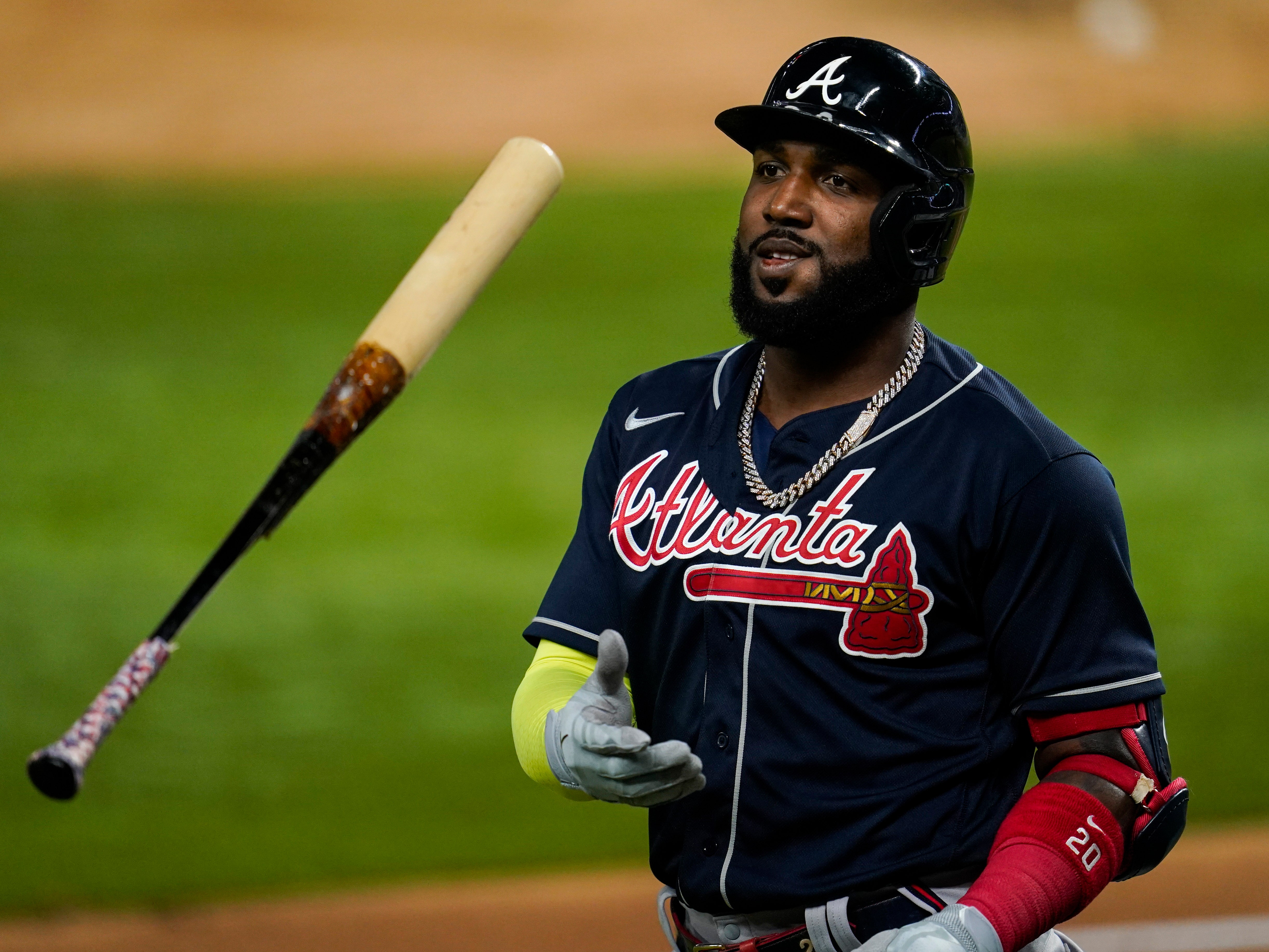 Baseball Players With Gold Chains: A Look at the Trend