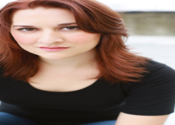 Get the Derek Carr Eyeliner Look: Simple Steps for Beginners!