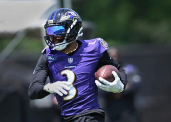 Tyreek Hill Speed Secrets:Unlocking The Fastest WR secrets!