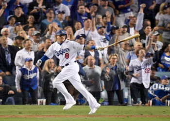 Understanding the DJ LeMahieu contract terms: Breaking down the length and financial aspects simply.