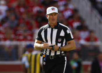 49ers referees: Common penalties and their explanations.