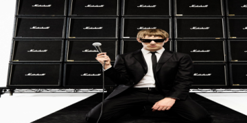 What is Monaleos Net Worth? Breaking Down Her Income!