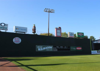 What should you know about Mauricio Dubon wife? Get the inside scoop on their private relationship life.