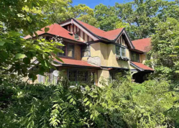 Thinking about the Woody Johnson house? (Here are interesting facts about where he lives)